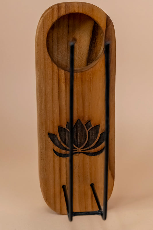 QUEMADOR ARTESANAL PALO SANTO FLOR DE LOTO