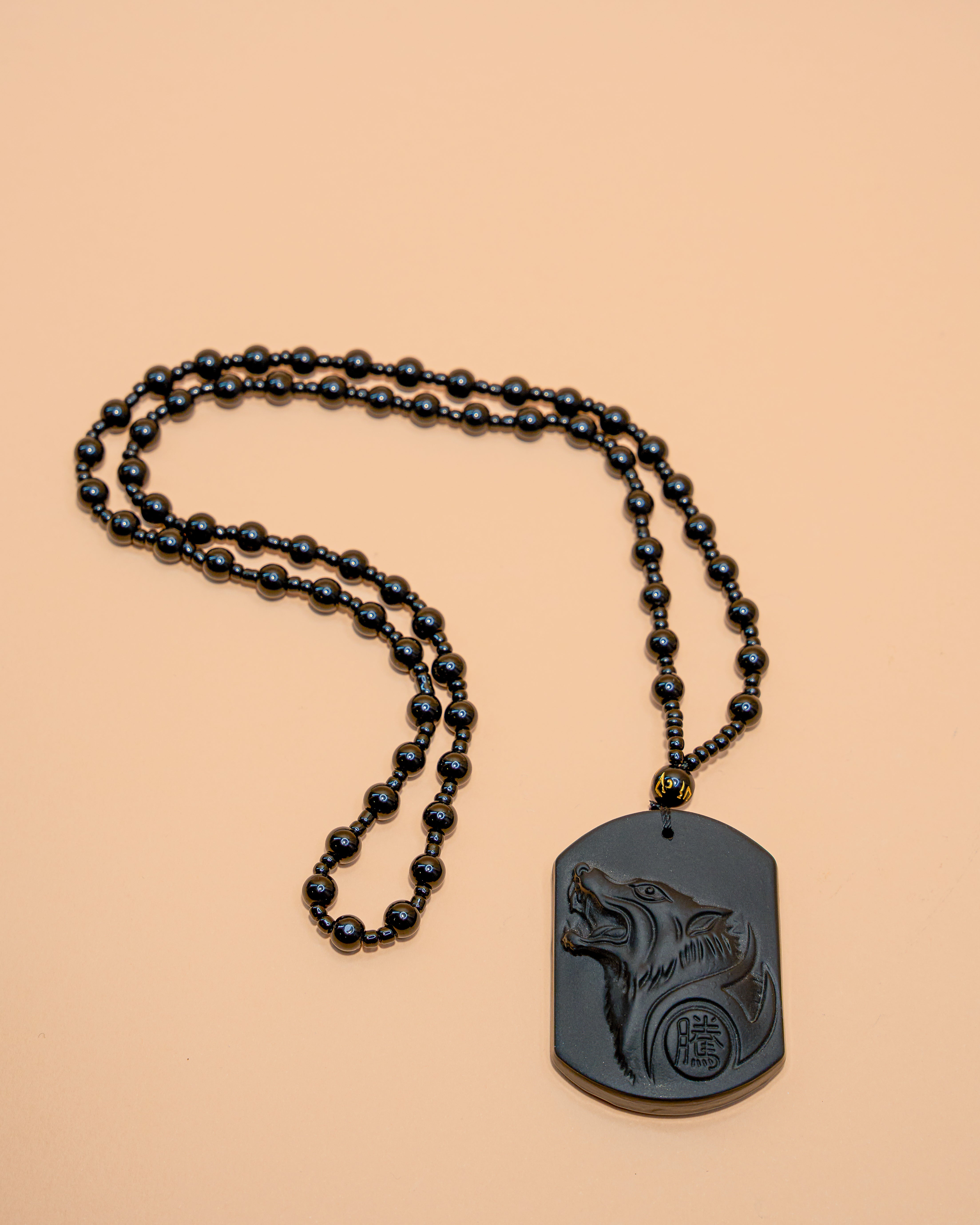 CADENA LOBO DE ONIX
