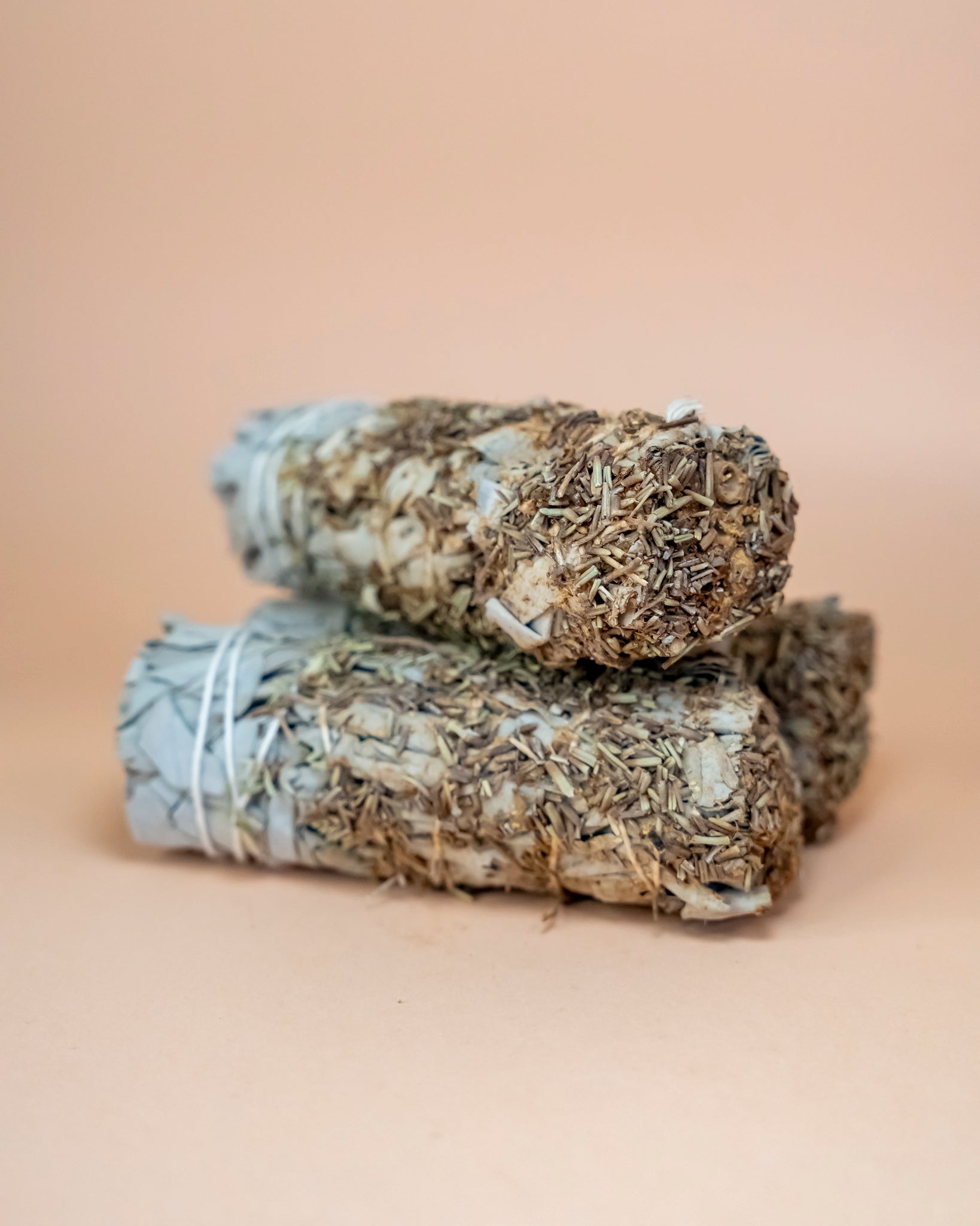 SAHUMERIO ATADO  DE SALVIA Y ROMERO