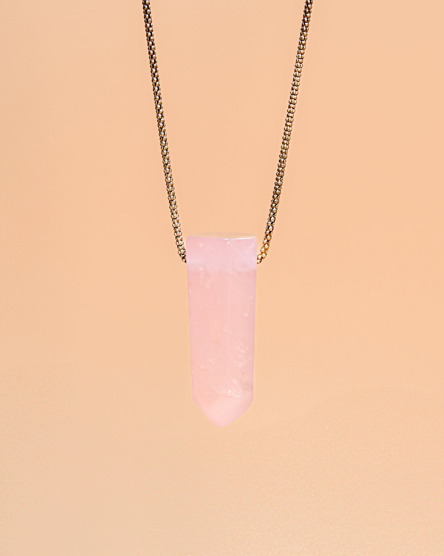 Colgante de Obelisco de Cuarzo Rosa