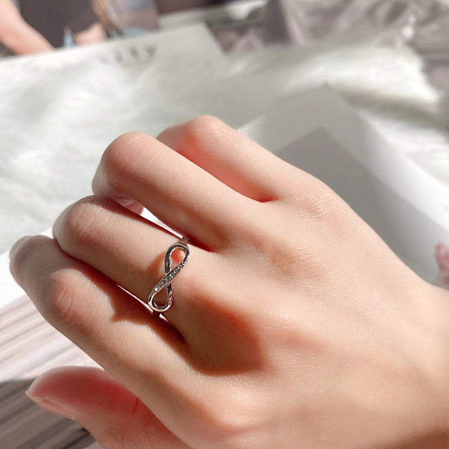 ANILLO CON SÍMBOLO DE INFINITO BAÑADO EN PLATA DE LEY